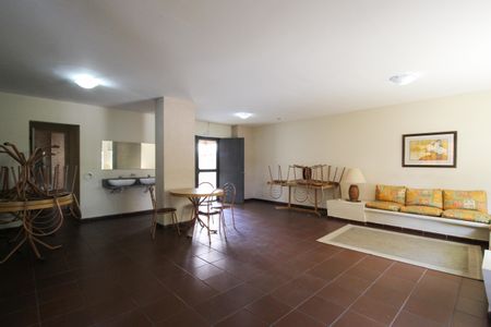 Apartamento para alugar com 210m², 2 quartos e 2 vagas Apartamento para alugar com 210m², 2 quartos e 2 vagasÁrea comum - Salão de festas