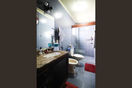 Apartamento para alugar com 210m², 2 quartos e 2 vagas Apartamento para alugar com 210m², 2 quartos e 2 vagasBanheiro da Suíte