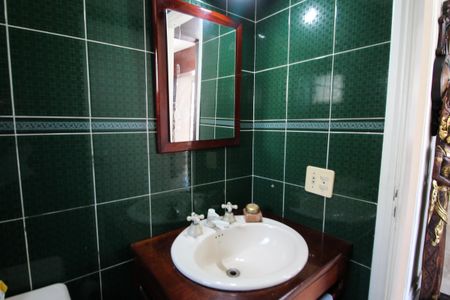 Apartamento para alugar com 210m², 2 quartos e 2 vagas Apartamento para alugar com 210m², 2 quartos e 2 vagasBanheiro