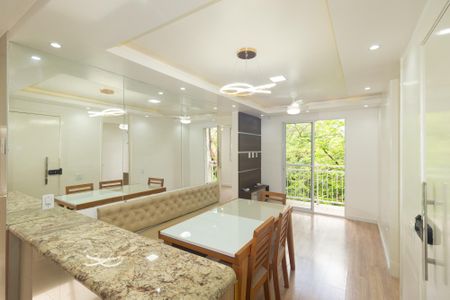 Sala de apartamento para alugar com 3 quartos, 55m² em Campo Grande, Rio de Janeiro