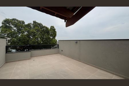 Apartamento à venda com 80m², 2 quartos e 1 vaga Apartamento à venda com 80m², 2 quartos e 1 vagaCobertura