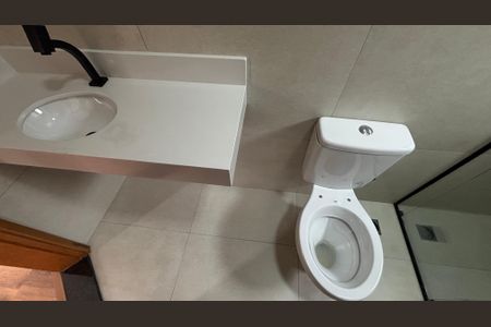 Apartamento à venda com 80m², 2 quartos e 1 vaga Apartamento à venda com 80m², 2 quartos e 1 vagaBanheiro