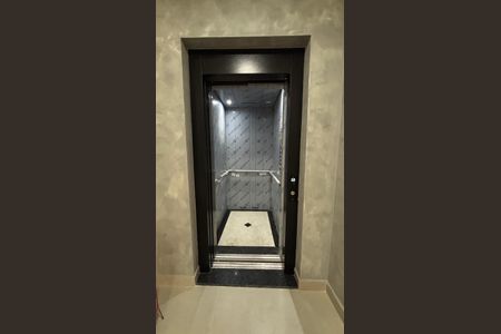 Apartamento à venda com 80m², 2 quartos e 1 vaga Apartamento à venda com 80m², 2 quartos e 1 vagaElevador