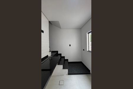 Apartamento à venda com 80m², 2 quartos e 1 vaga Apartamento à venda com 80m², 2 quartos e 1 vagaCozinha