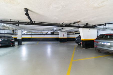 Apartamento à venda com 186m², 3 quartos e 2 vagas Apartamento à venda com 186m², 3 quartos e 2 vagasGaragem