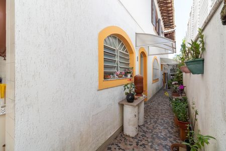 Casa à venda com 240m², 3 quartos e 2 vagas Casa à venda com 240m², 3 quartos e 2 vagasCorredor