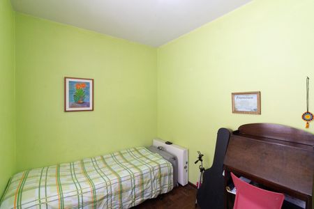 Casa à venda com 240m², 3 quartos e 2 vagas Casa à venda com 240m², 3 quartos e 2 vagasQuarto 2