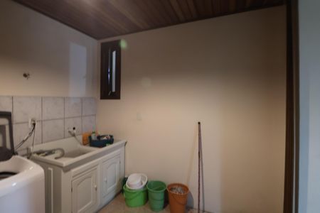 Casa à venda com 240m², 3 quartos e 2 vagasÁrea de Serviço