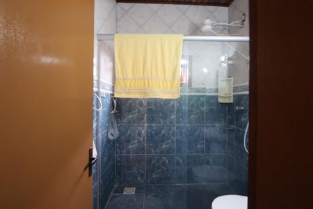 Casa à venda com 240m², 3 quartos e 2 vagasBanheiro 1