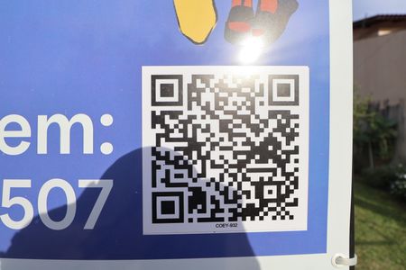 Casa à venda com 240m², 3 quartos e 2 vagasQr Code