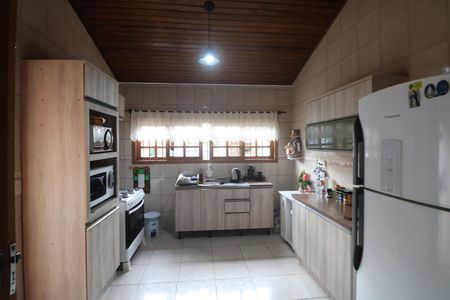 Casa à venda com 240m², 3 quartos e 2 vagasCozinha