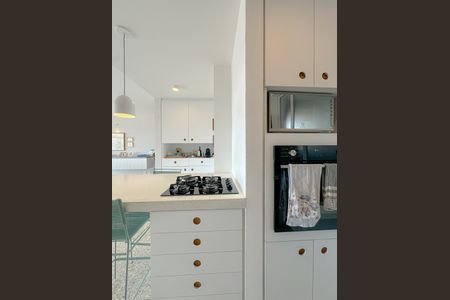 Apartamento à venda com 100m², 2 quartos e 2 vagasCozinha