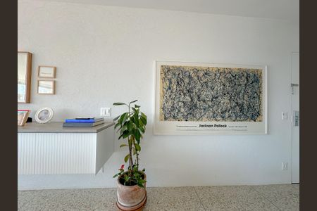 Apartamento à venda com 100m², 2 quartos e 2 vagasSala