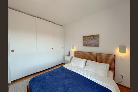 Apartamento à venda com 100m², 2 quartos e 2 vagasSuíte