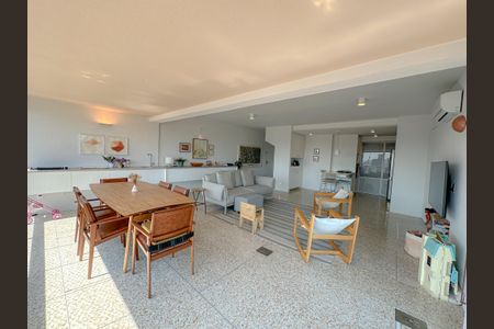 Apartamento à venda com 100m², 2 quartos e 2 vagasSala