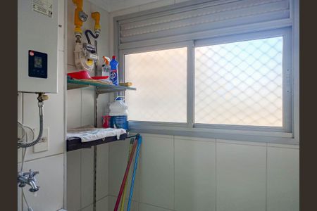 Apartamento à venda com 70m², 2 quartos e 1 vagaÁrea de Serviço