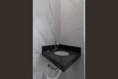 Casa de condomínio à venda com 87m², 2 quartos e 2 vagas Casa de condomínio à venda com 87m², 2 quartos e 2 vagasBanheiro