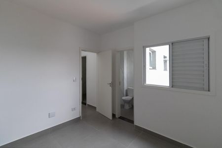 Casa de condomínio à venda com 87m², 2 quartos e 2 vagas Casa de condomínio à venda com 87m², 2 quartos e 2 vagasSuíte