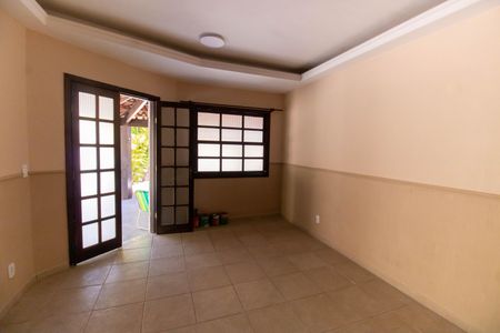 Casa de condomínio à venda com 140m², 3 quartos e 3 vagasSala