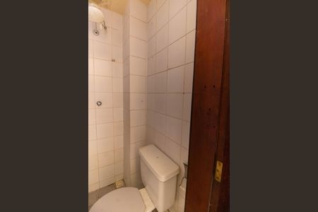 Casa de condomínio à venda com 140m², 3 quartos e 3 vagasBanheiro de serviço