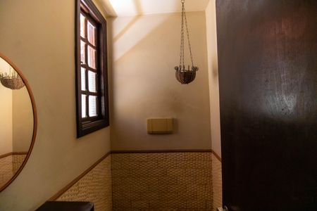 Casa de condomínio à venda com 140m², 3 quartos e 3 vagasLavabo