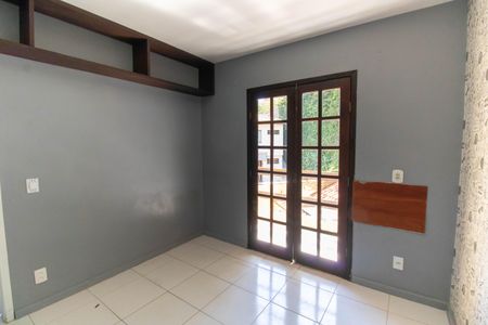 Casa de condomínio à venda com 140m², 3 quartos e 3 vagasQuarto 2
