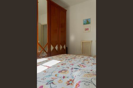 Casa à venda com 186m², 4 quartos e 3 vagas Casa à venda com 186m², 4 quartos e 3 vagasQuarto 2