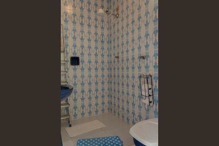 Casa à venda com 186m², 4 quartos e 3 vagas Casa à venda com 186m², 4 quartos e 3 vagasBanheiro de Serviço