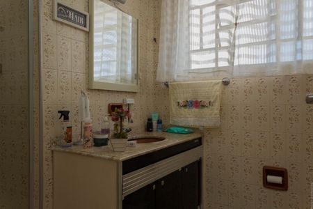 Casa à venda com 186m², 4 quartos e 3 vagas Casa à venda com 186m², 4 quartos e 3 vagasBanheiro Social