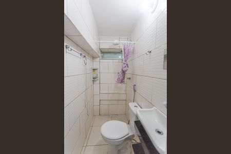 Studio para alugar com 35m², 1 quarto e sem vaga Studio para alugar com 35m², 1 quarto e sem vagaBanheiro Social