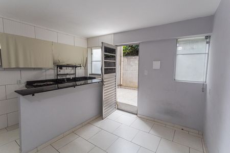Studio para alugar com 35m², 1 quarto e sem vaga Studio para alugar com 35m², 1 quarto e sem vagaSala