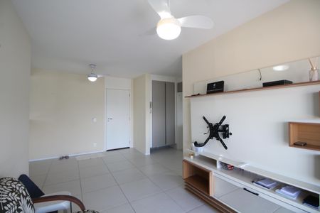 Apartamento à venda com 68m², 2 quartos e 1 vagaSala