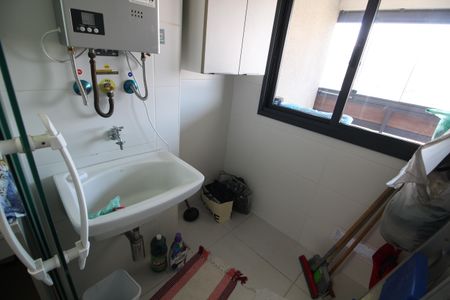 Apartamento à venda com 68m², 2 quartos e 1 vagaÁrea de Serviço