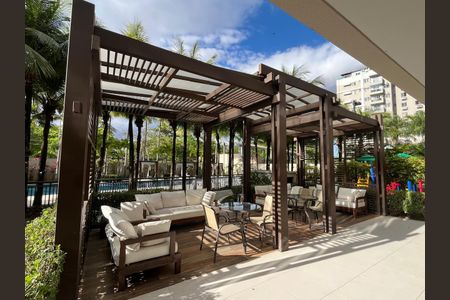 Apartamento à venda com 68m², 2 quartos e 1 vaga Apartamento à venda com 68m², 2 quartos e 1 vagaCondomínio