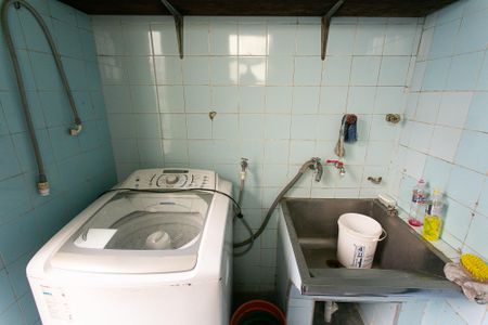 Casa à venda com 250m², 4 quartos e 5 vagas Casa à venda com 250m², 4 quartos e 5 vagasÁrea de Serviço