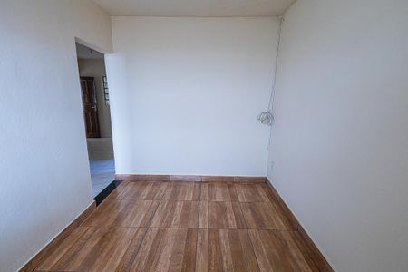 Casa para alugar com 120m², 2 quartos e sem vaga Casa para alugar com 120m², 2 quartos e sem vagaSala