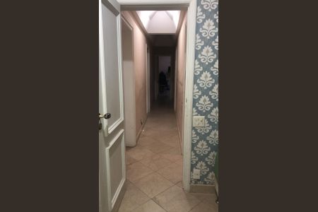 Apartamento para alugar com 188m², 4 quartos e 3 vagasCorredor