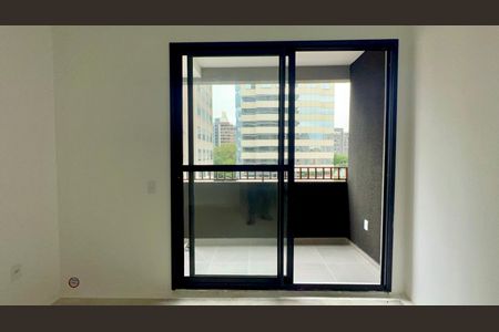 Varanda de kitnet/studio à venda com 1 quarto, 25m² em Pinheiros, São Paulo