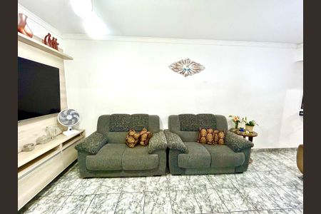 Sala de casa à venda com 2 quartos, 156m² em Jardim Santa Barbara, Guarulhos