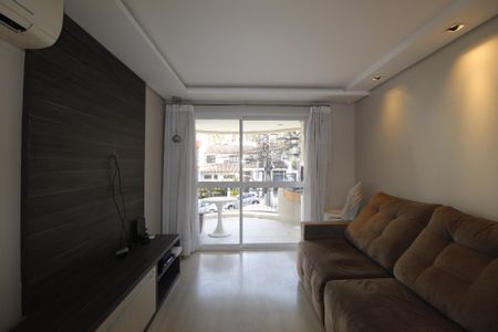 Sala de apartamento para alugar com 2 quartos, 90m² em Mont Serrat, Porto Alegre