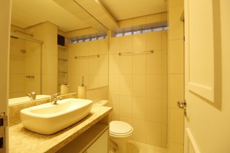 Apartamento para alugar com 90m², 2 quartos e 1 vagaBanheiro Social