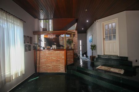 Casa para alugar com 360m², 3 quartos e 4 vagasSala