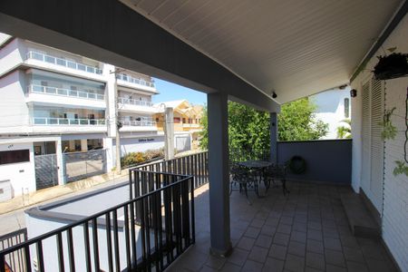 Casa para alugar com 360m², 3 quartos e 4 vagasVaranda