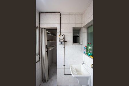 Apartamento para alugar com 75m², 3 quartos e 1 vagaÁrea de Serviço