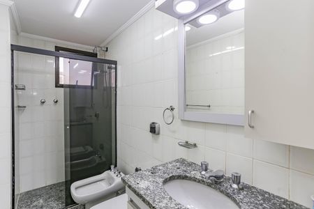 Apartamento à venda com 384m², 3 quartos e 4 vagasBanheiro da Suíte 2