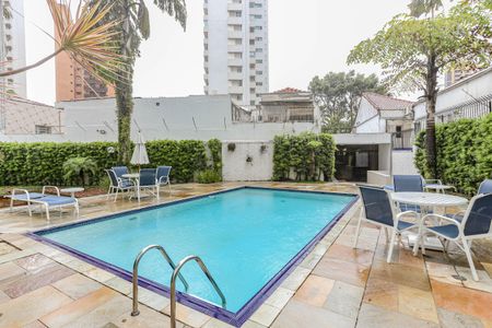 Apartamento à venda com 384m², 3 quartos e 4 vagasÁrea comum - Piscina