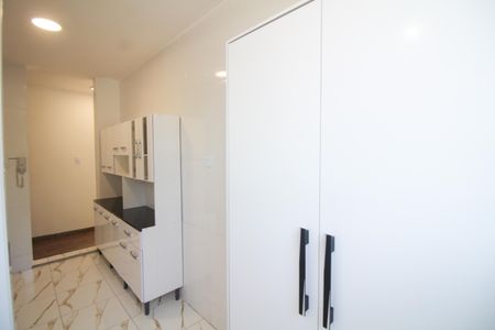 Apartamento à venda com 62m², 2 quartos e 1 vaga Apartamento à venda com 62m², 2 quartos e 1 vagaÁrea de Serviço