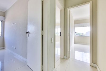 Corredor de apartamento para alugar com 3 quartos, 114m² em Jardim Pereira do Amparo, Jacareí