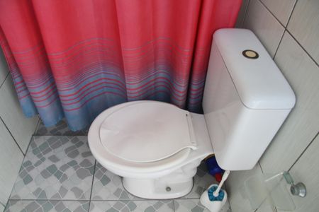 Casa à venda com 260m², 2 quartos e 3 vagasBanheiro de Serviço