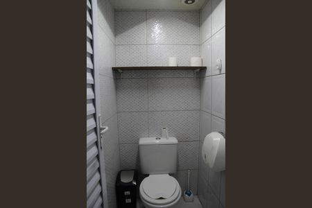 Casa à venda com 260m², 2 quartos e 3 vagasBanheiro Social